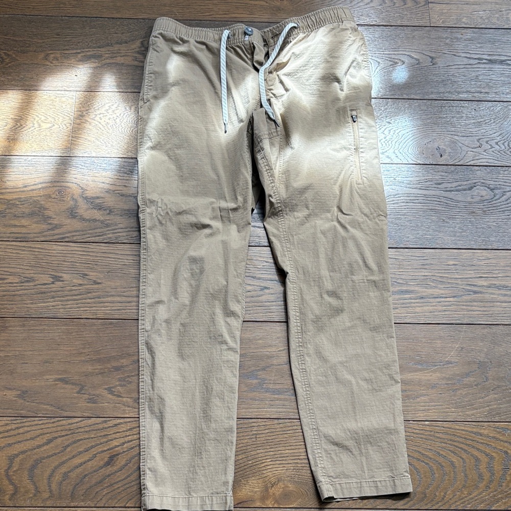 Vuori Men's Ripstop pants L